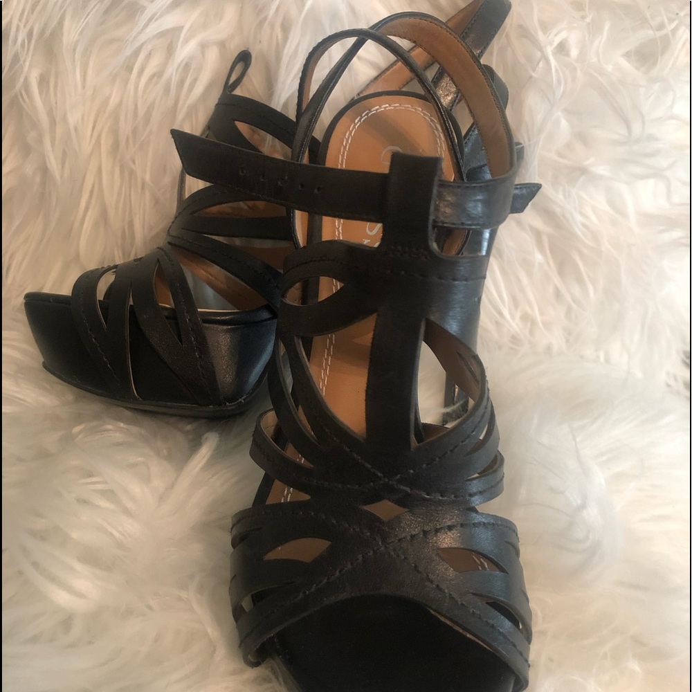 Strappy Black platform heels